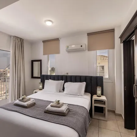 בית נופש View 9 -fig Tree Bay-jacuzzi-hot Tub פרוטאראס