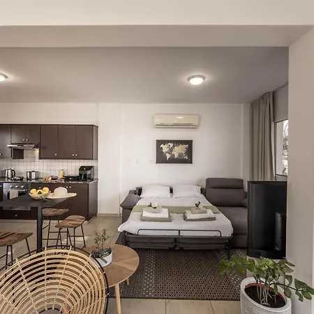 View 9 -fig Tree Bay-jacuzzi-hot Tub