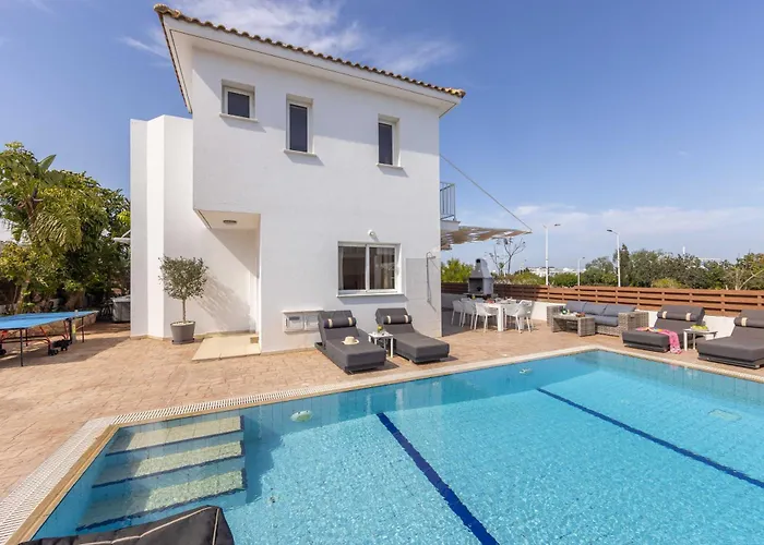 View 9 -fig Tree Bay-jacuzzi-hot Tub Protaras