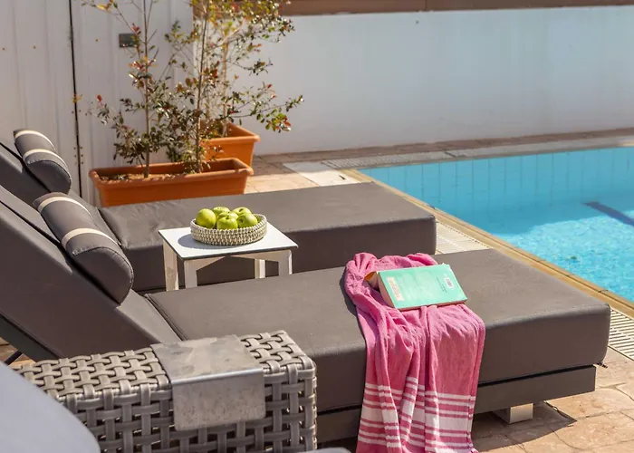 View 9 -fig Tree Bay-jacuzzi-hot Tub Hébergement de vacances Protaras