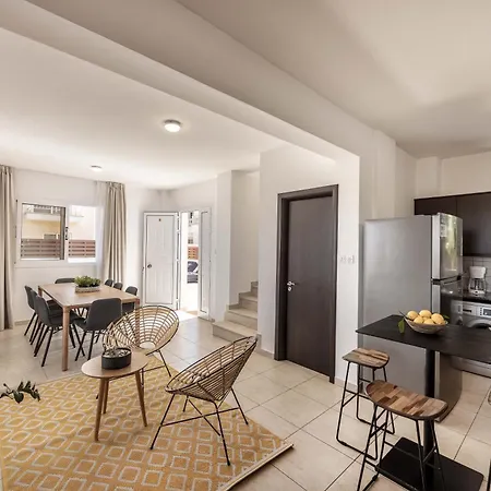 View 9 -fig Tree Bay-jacuzzi-hot Tub Протарас