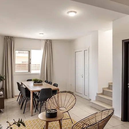 View 9 -fig Tree Bay-jacuzzi-hot Tub Holiday home *