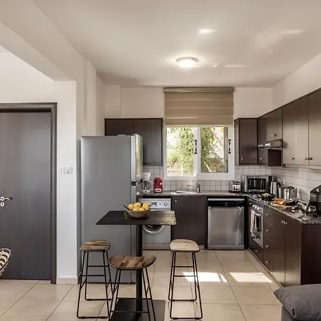 View 9 -fig Tree Bay-jacuzzi-hot Tub Протарас