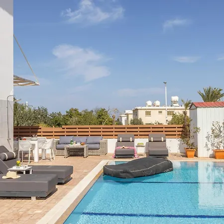 View 9 -fig Tree Bay-jacuzzi-hot Tub * Protaras