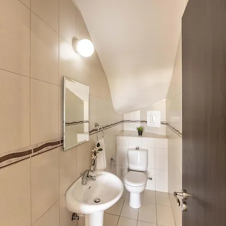 View 9 -fig Tree Bay-jacuzzi-hot Tub Дом отдыха