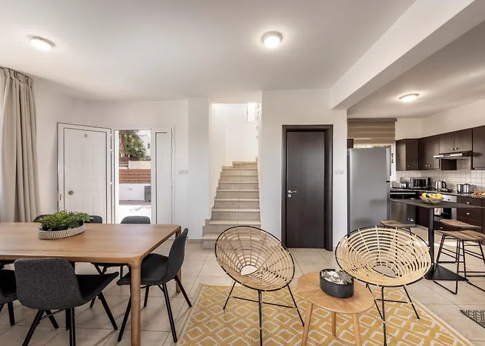 View 9 -fig Tree Bay-jacuzzi-hot Tub * 普罗塔拉斯