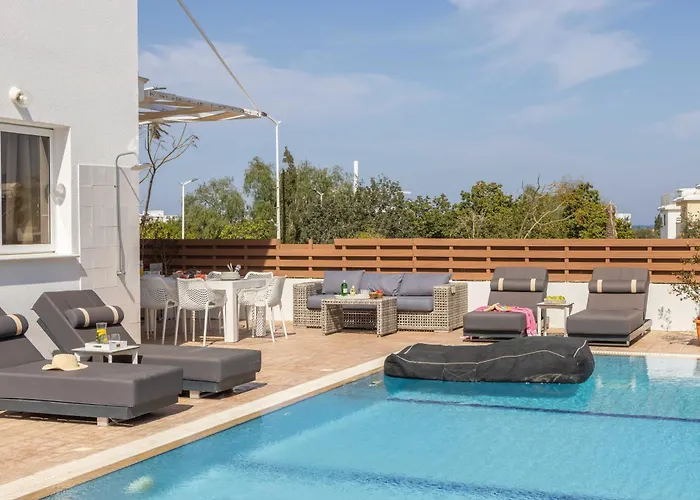 View 9 -fig Tree Bay-jacuzzi-hot Tub 度假居 *